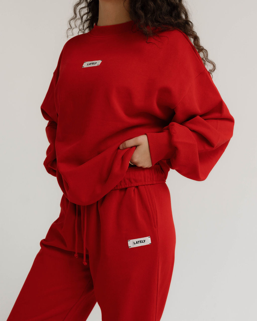 Core Crewneck Cherry Red
